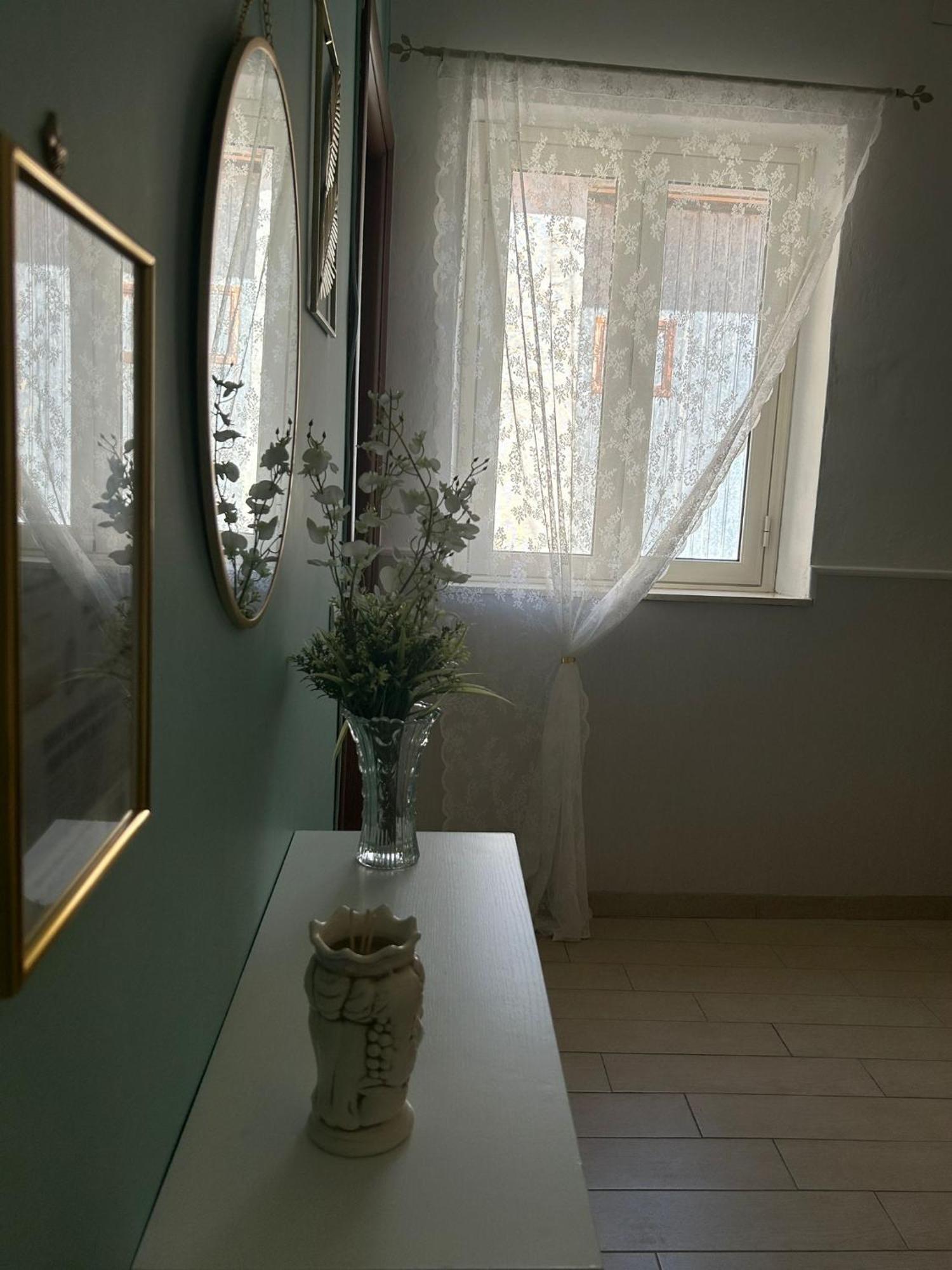 La Finestrella Apartment Giardina Gallotti Phòng bức ảnh