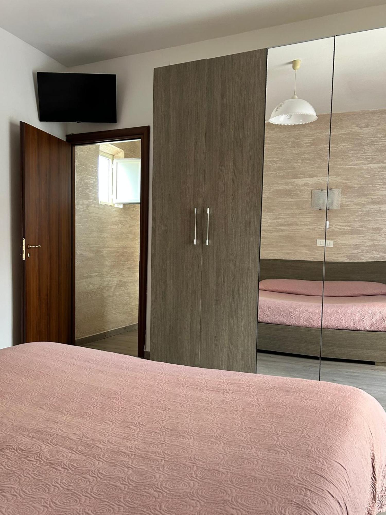 La Finestrella Apartment Giardina Gallotti Ngoại thất bức ảnh